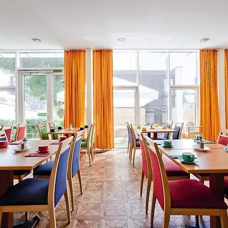 Park By Radisson Frankfurter Ring 3*